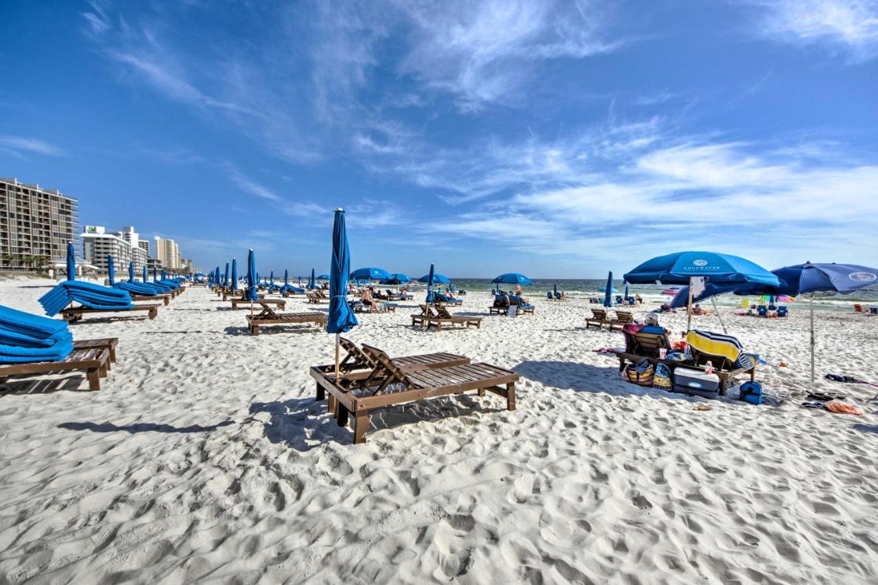 In Beachfront Golf With Pool Access Apartment